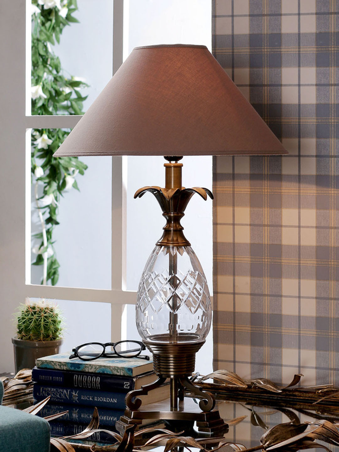 THE LIGHT STORE Antique Gold-Toned & Peach-Coloured Frustum Bedside Standard Table Lamp