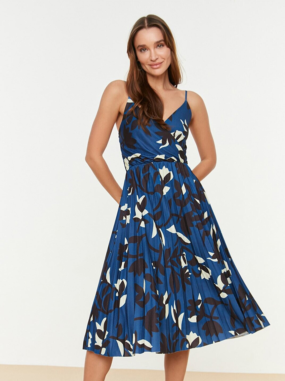 Trendyol Blue Floral Midi Dress