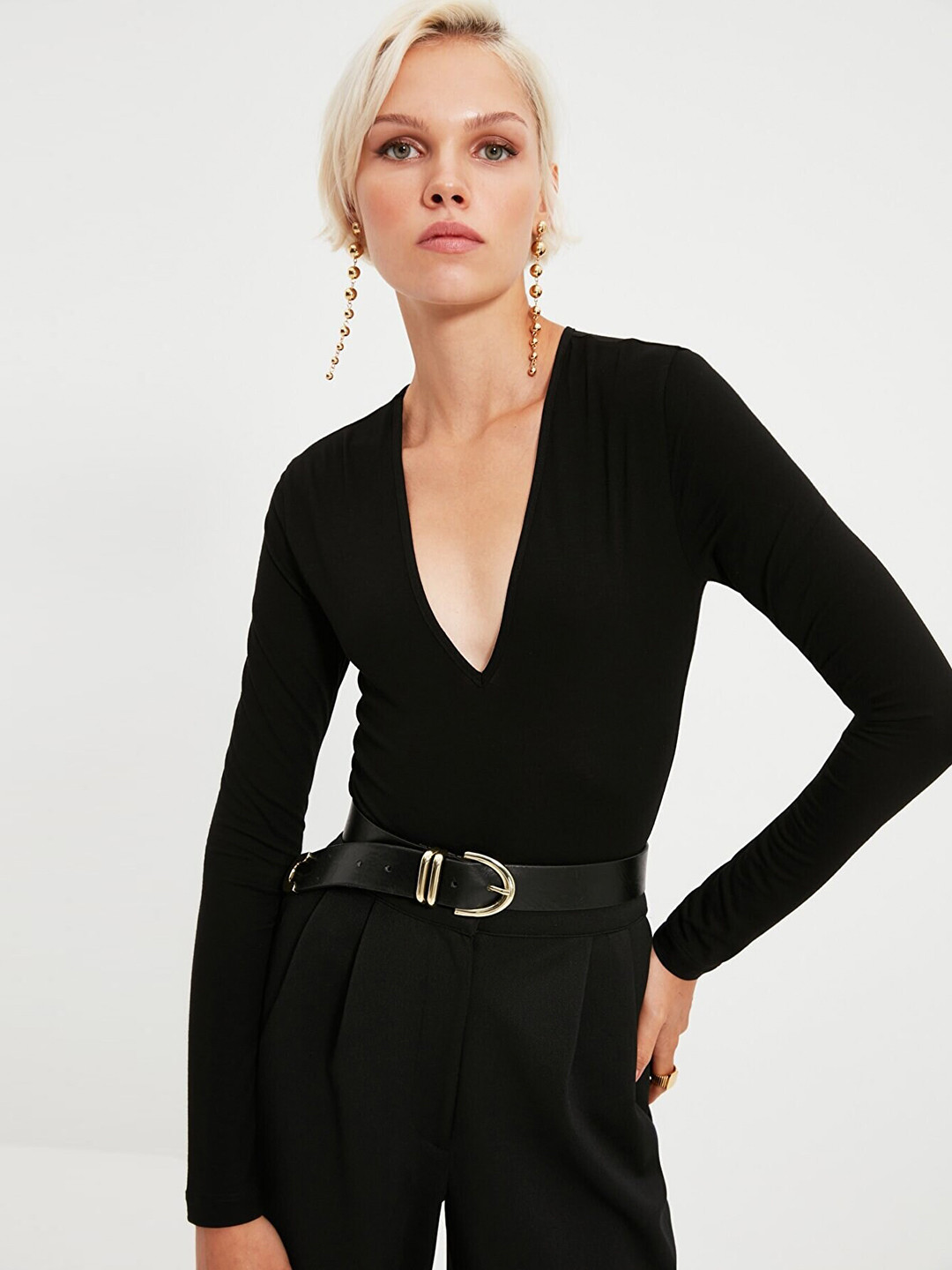 Trendyol Black Solid V-Neck Fitted Top