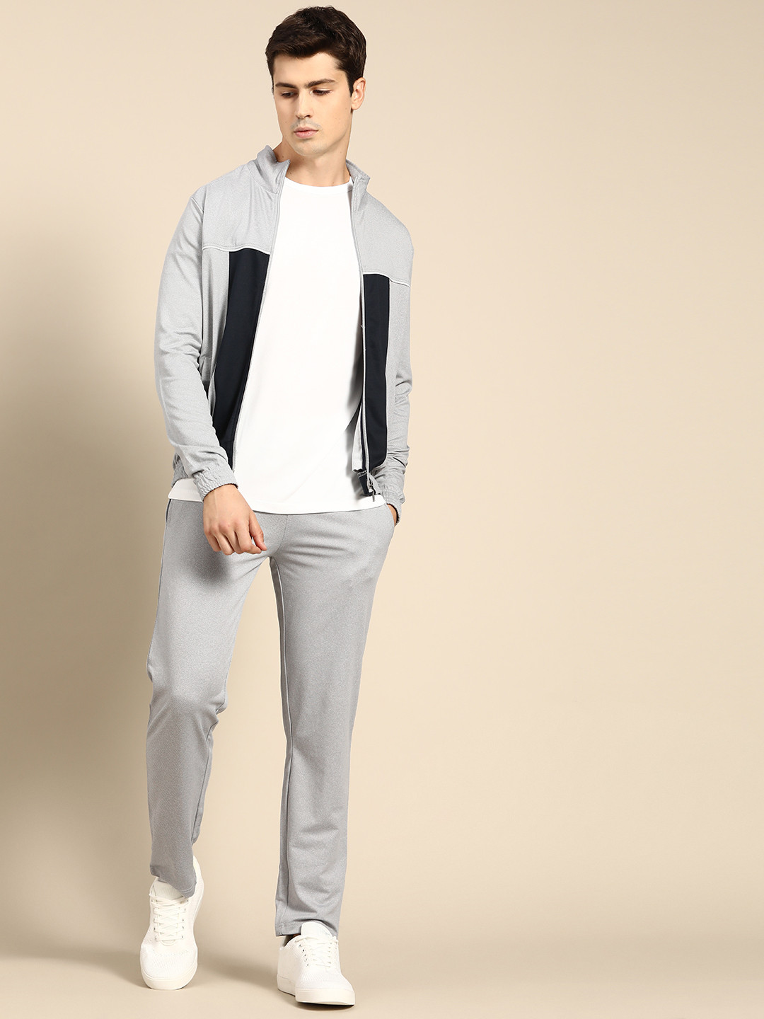 ARMISTO Men Grey & Black Colourblocked Rapid Dry Tracksuit
