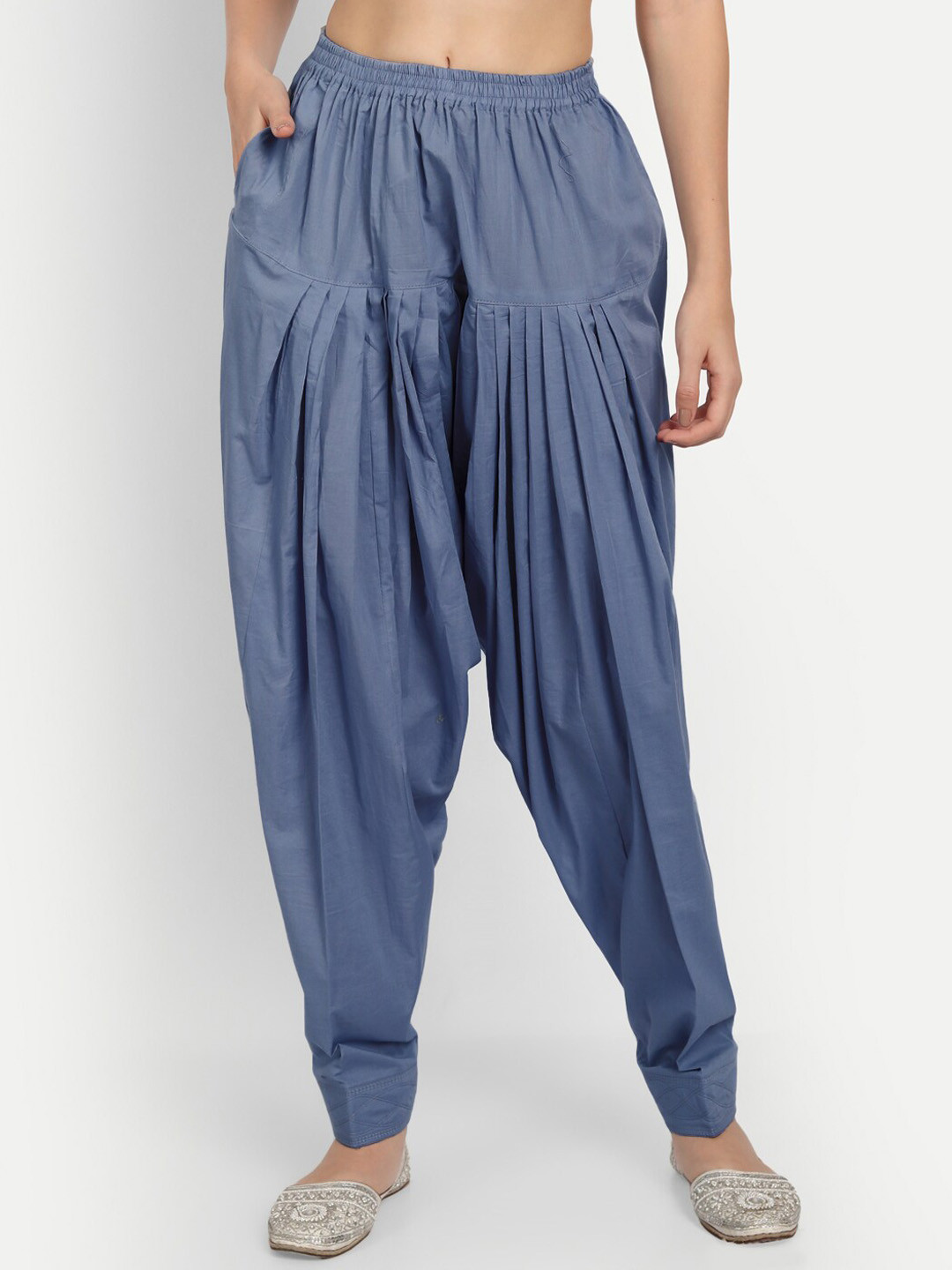 APELLA Women Grey Solid Loose-Fit Cotton Salwar