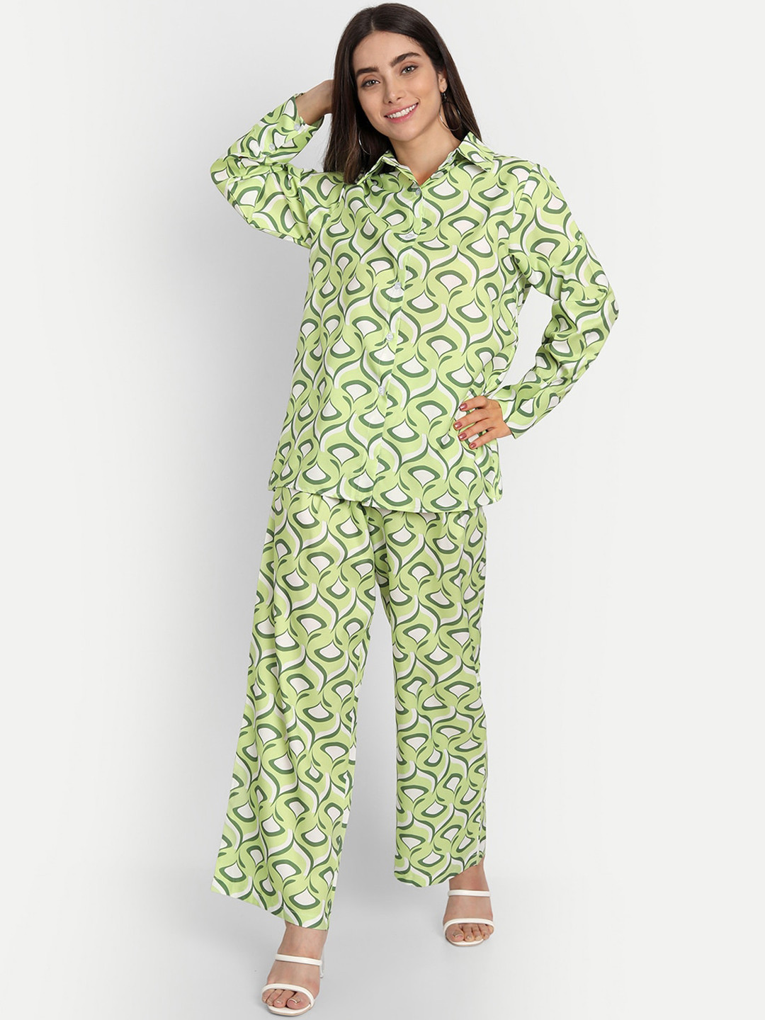 iki chic Women Green Printed Shirt & Trouser