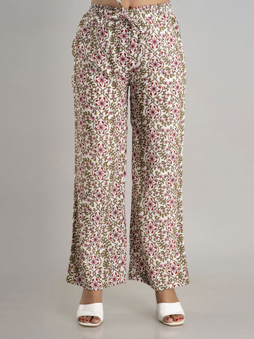 MAUKA Women White & Green Floral Printed Palazzos