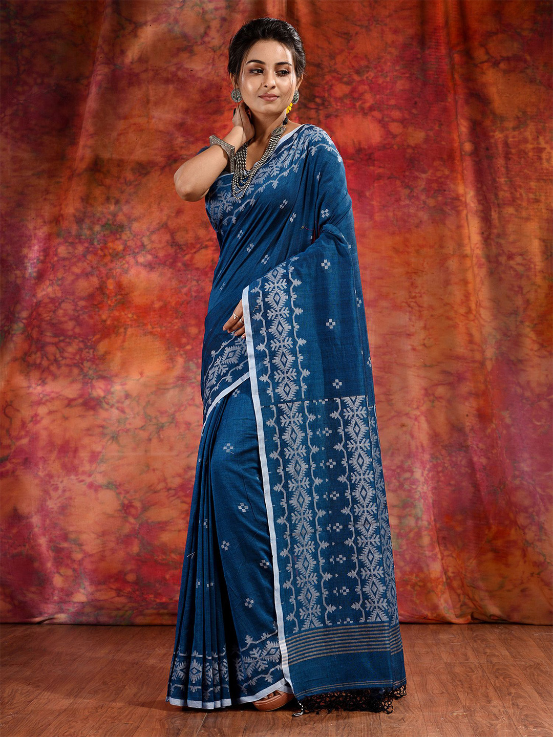 Charukriti Teal & White Woven Design Pure Cotton Handloom  Saree