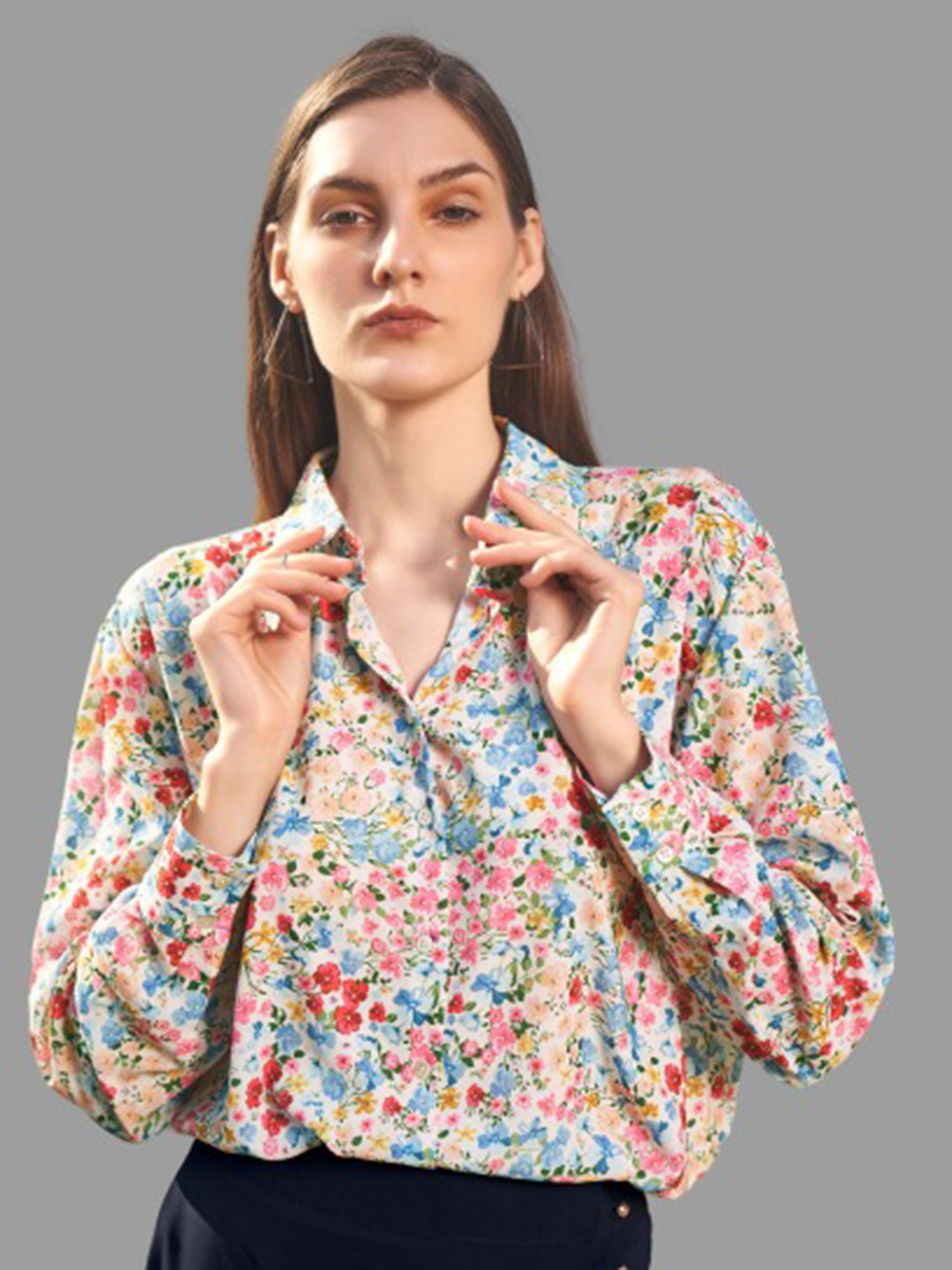 NEOFAA Women Multicoloured Floral Printed Casual Shirt