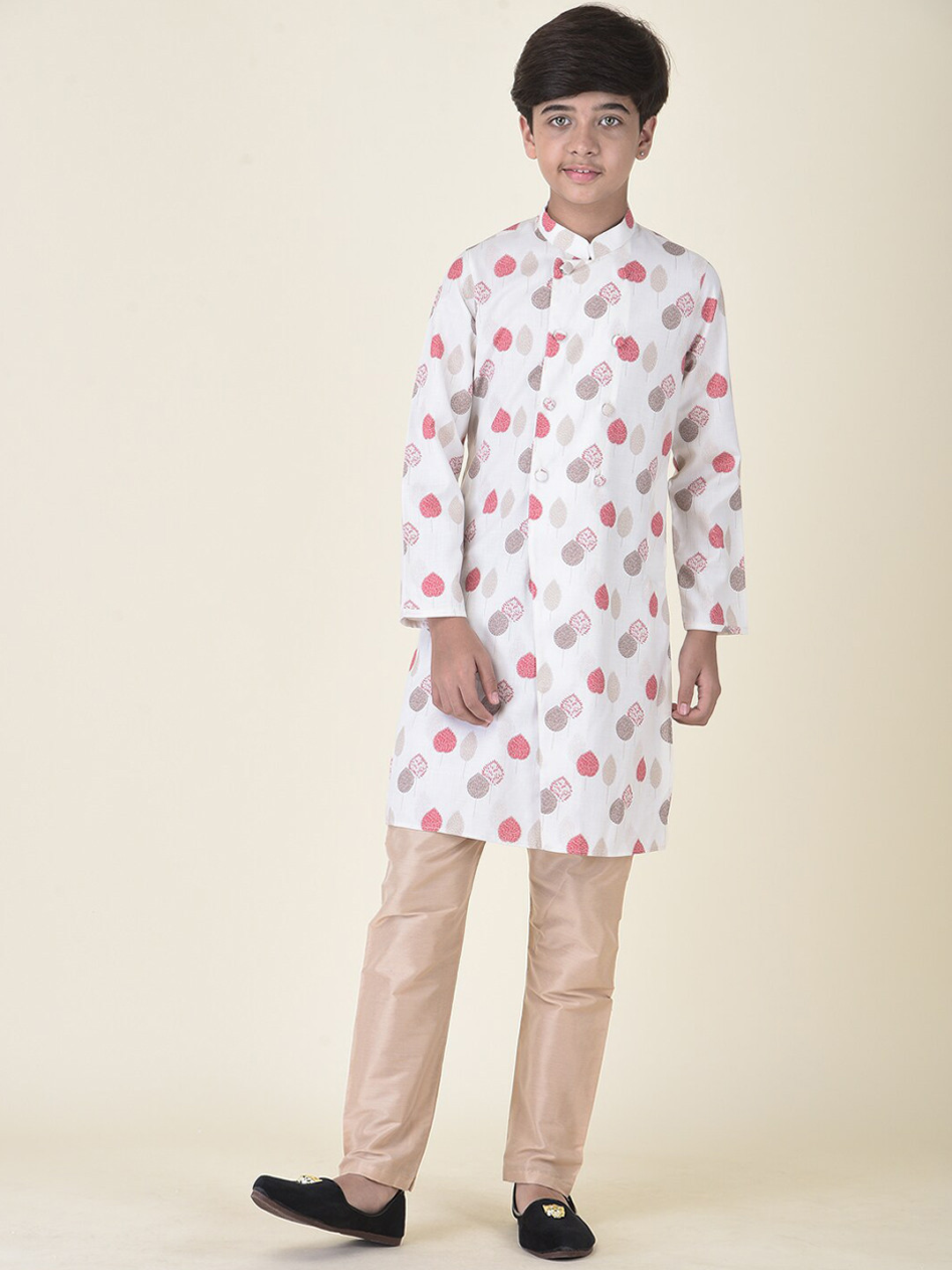 TABARD Boys White & Cream Floral Printed Pure Cotton Kurta with Pyjamas