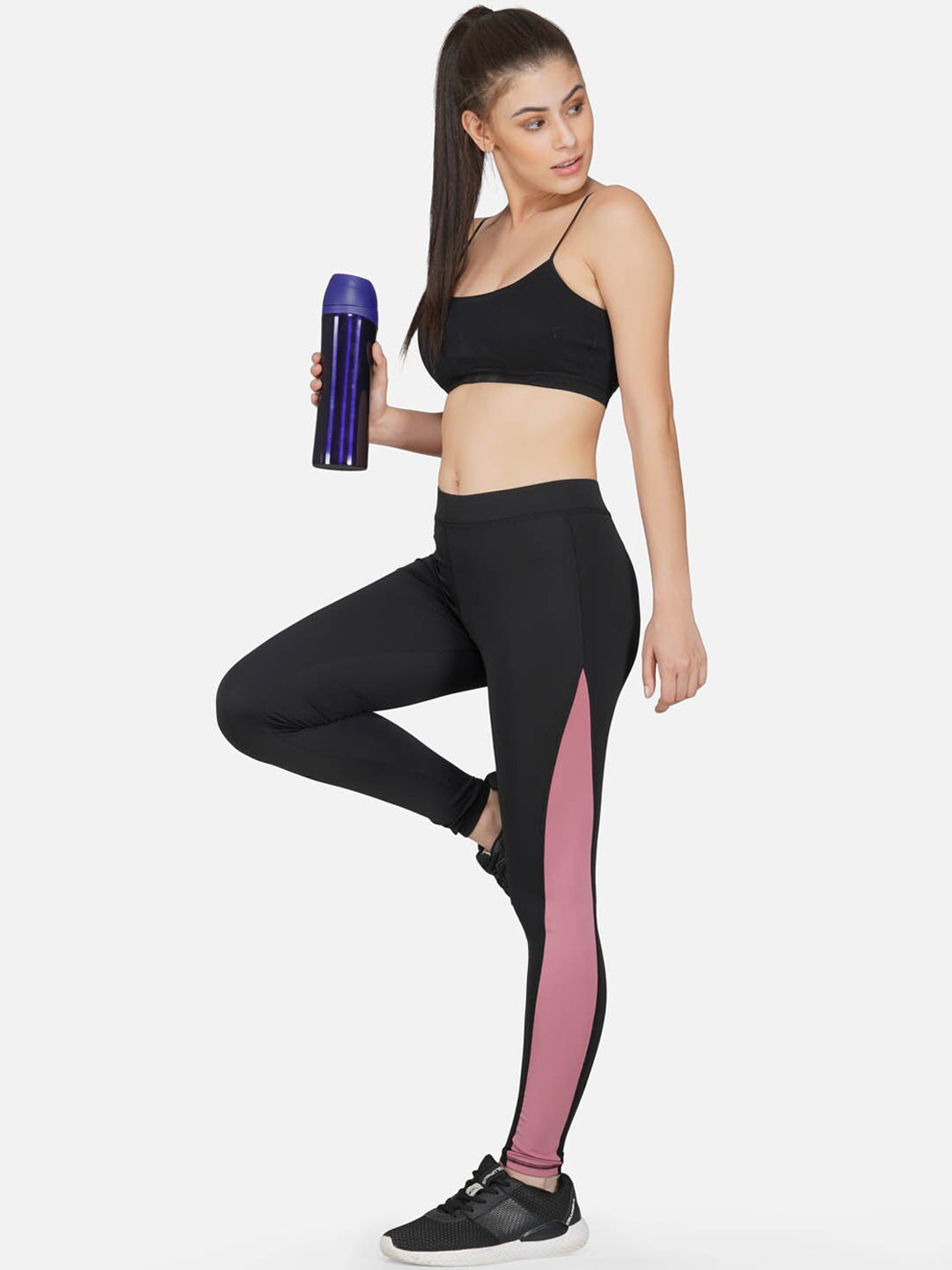 IMPERATIVE Women Black & Pink Solid Slim-Fit Tights