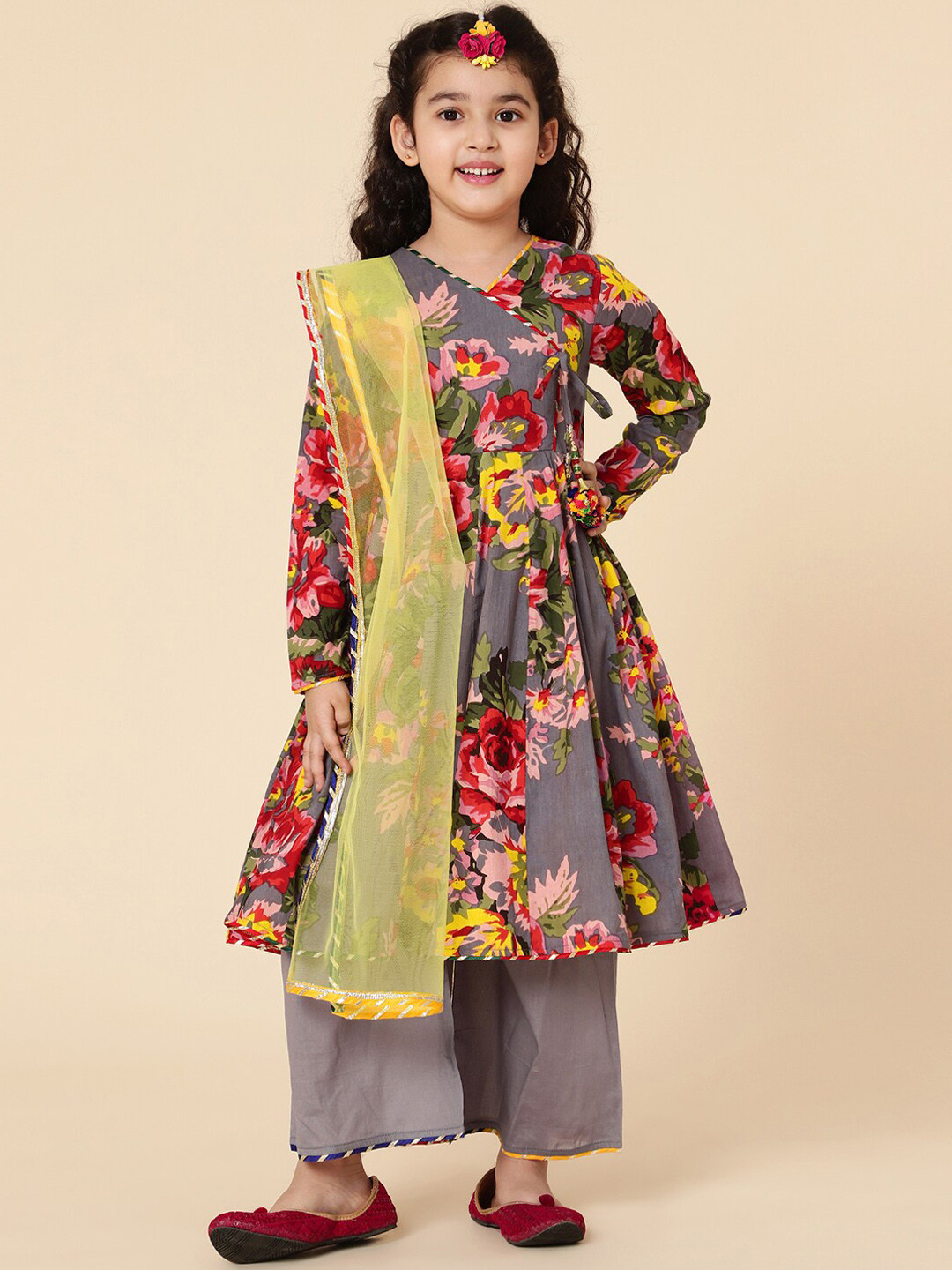 A T U N Girls Grey Floral Printed Pure Cotton Angrakha Kurti With Palazzo & Dupatta