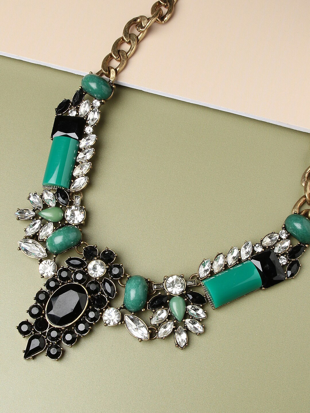 SOHI Women Black & Green Gold-Plated Stone Necklace
