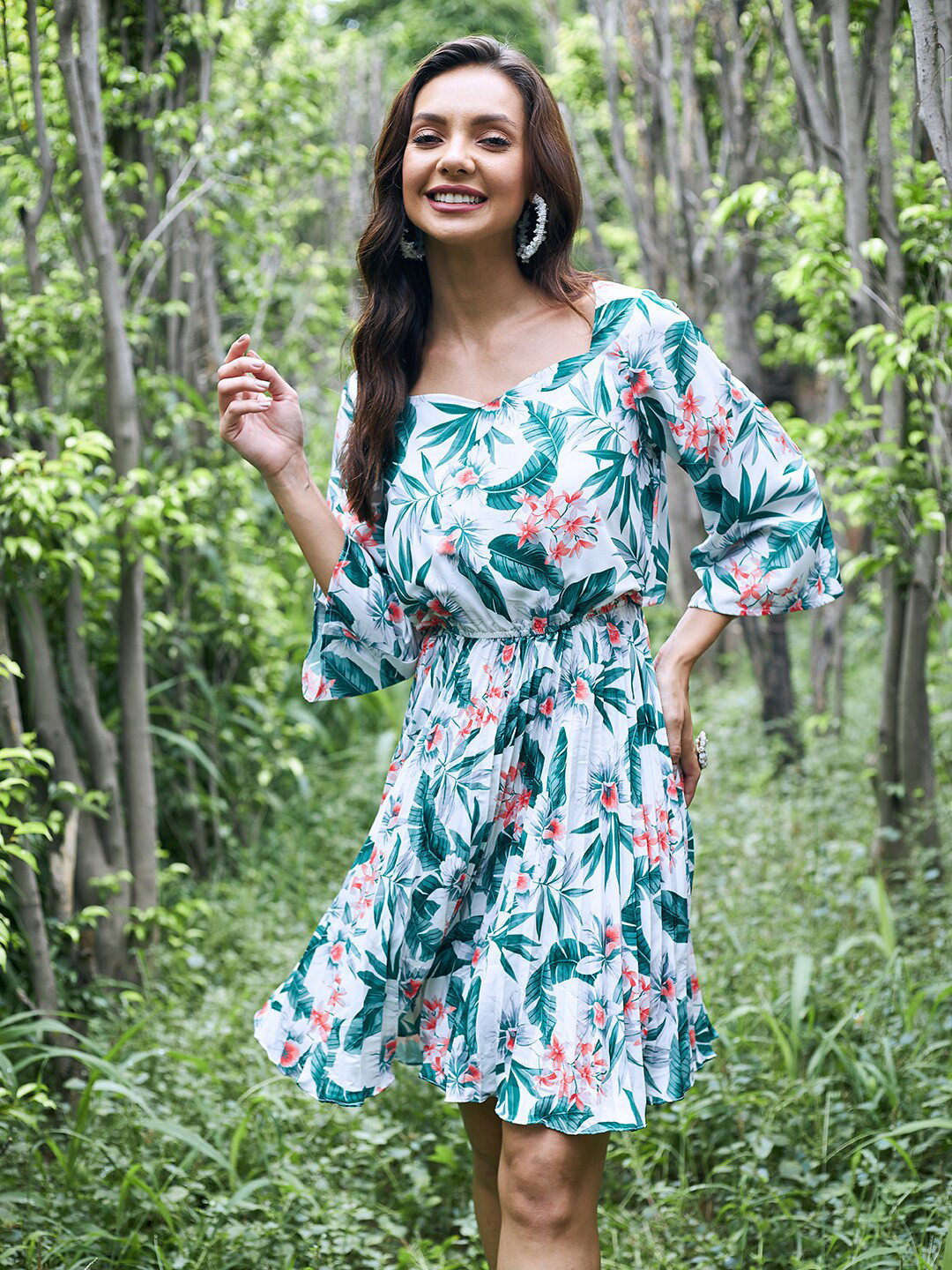 Athena White & Green Floral Crepe Blouson Dress