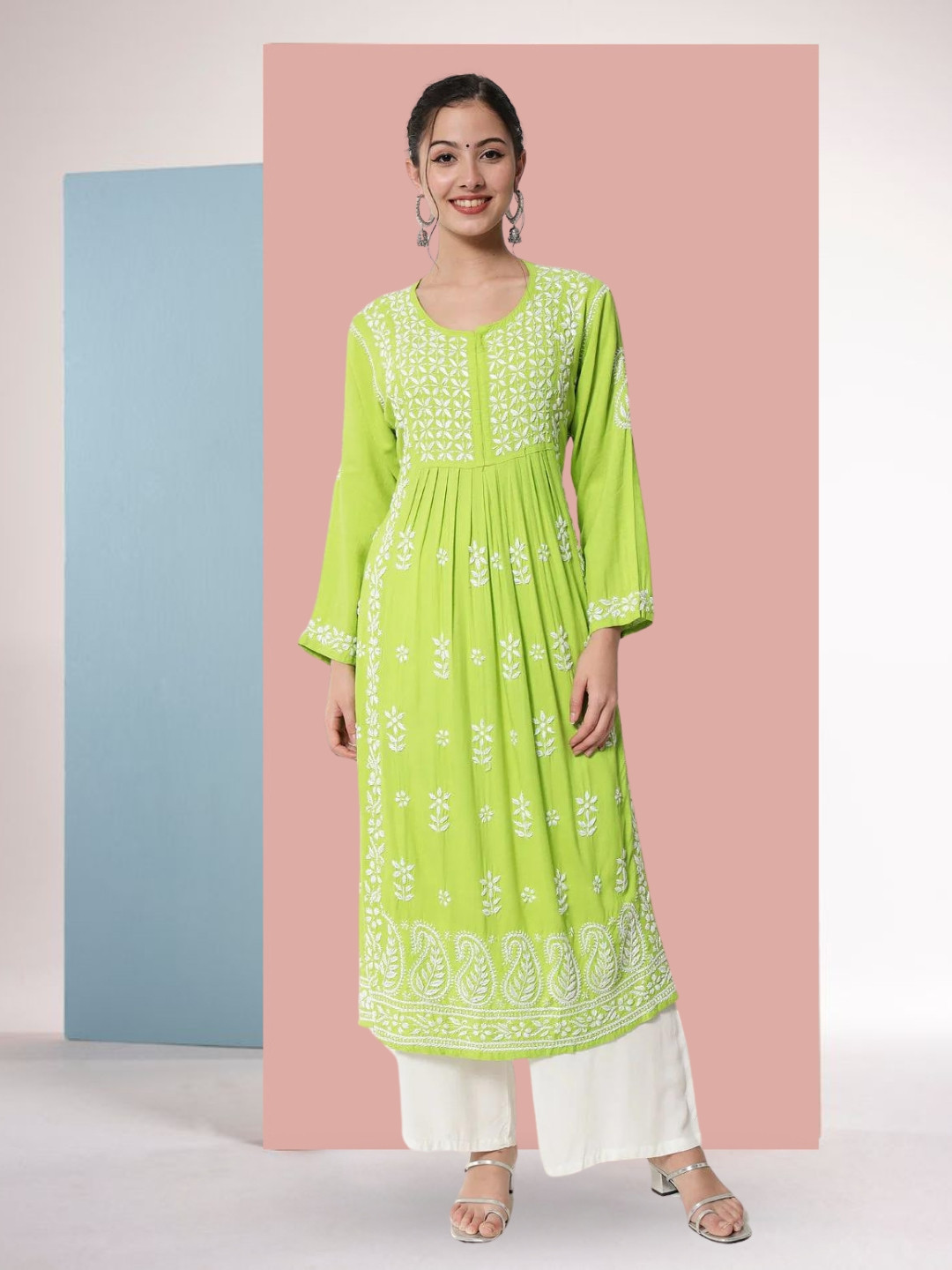PARAMOUNT CHIKAN Women Green Hand Embroidered Chikankari Kurta