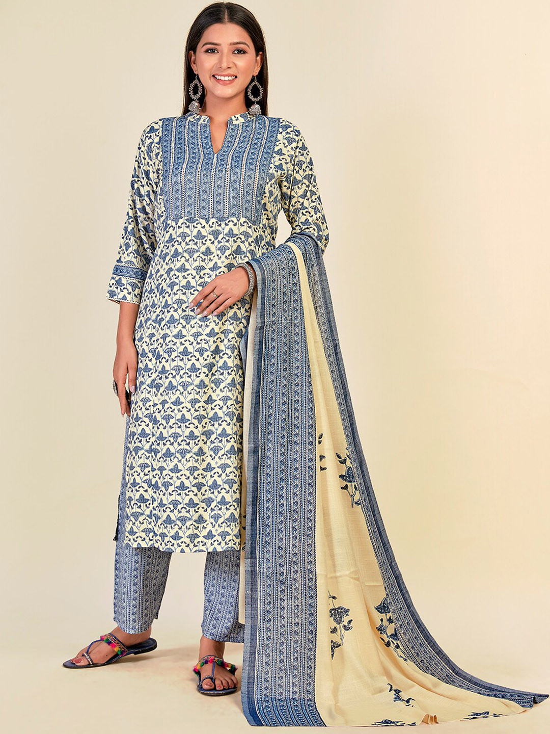 NH KAPDEWALA Women Off White Ethnic Motifs Yoke Design Kurta with Trousers & With Dupatta
