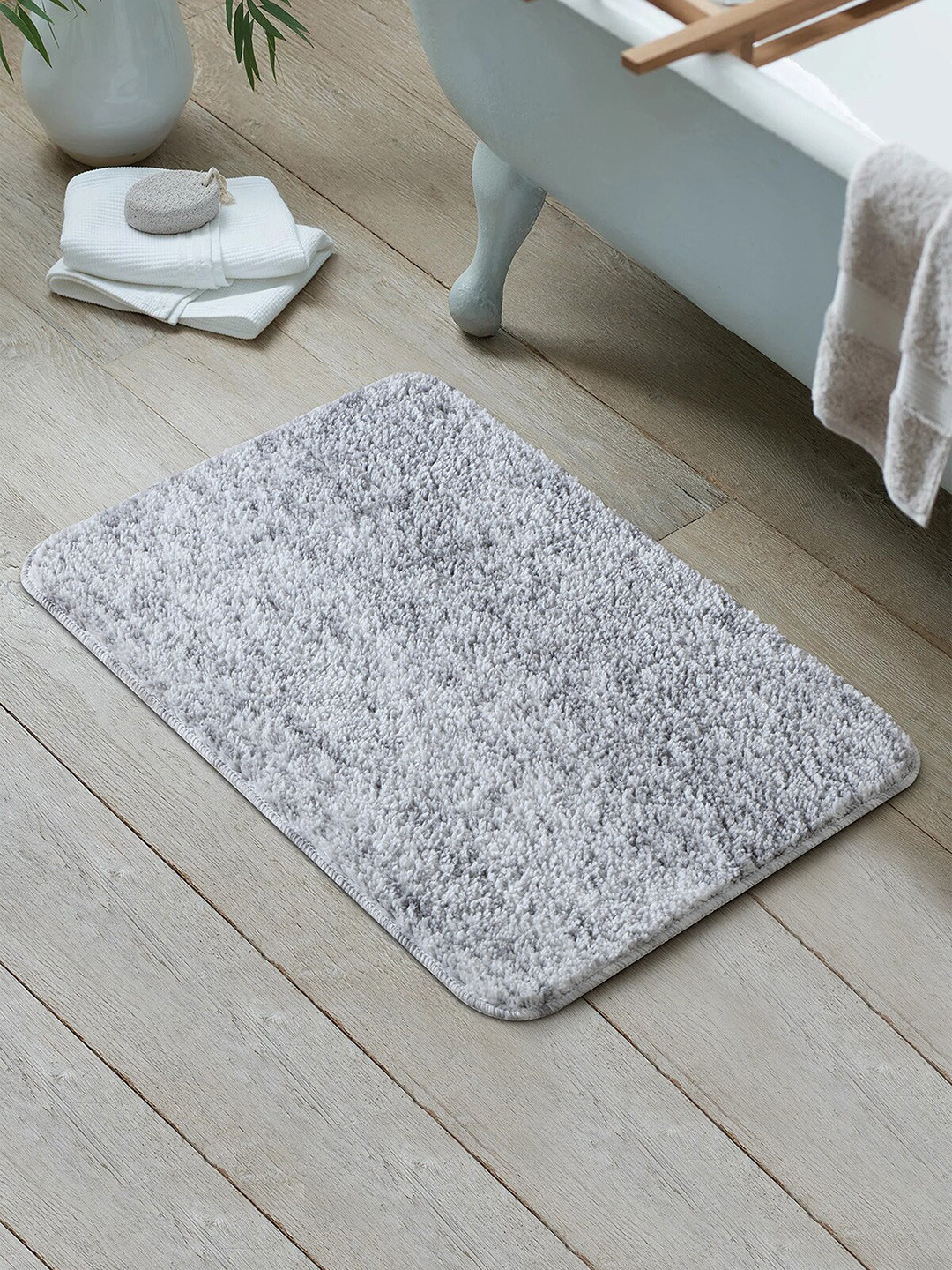 OBSESSIONS Silver-Coloured Solid 1300 GSM Anti-skid Bath Rugs