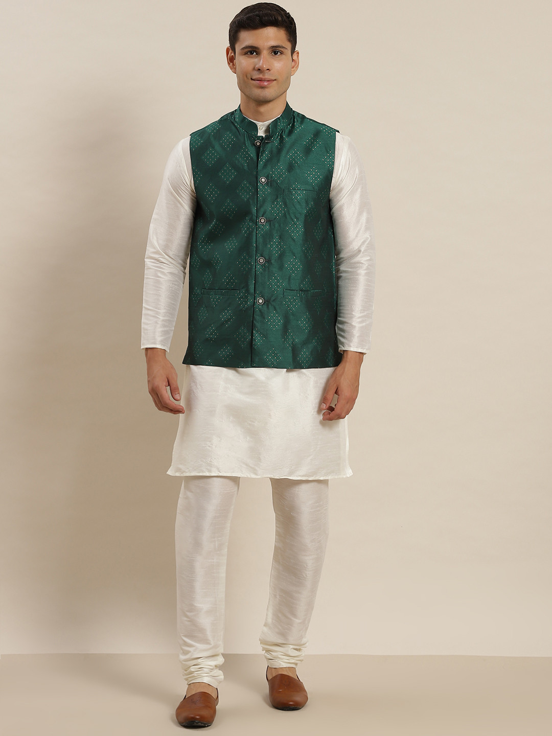 SOJANYA Men White Kurta with Pyjamas & Nehru Jacket
