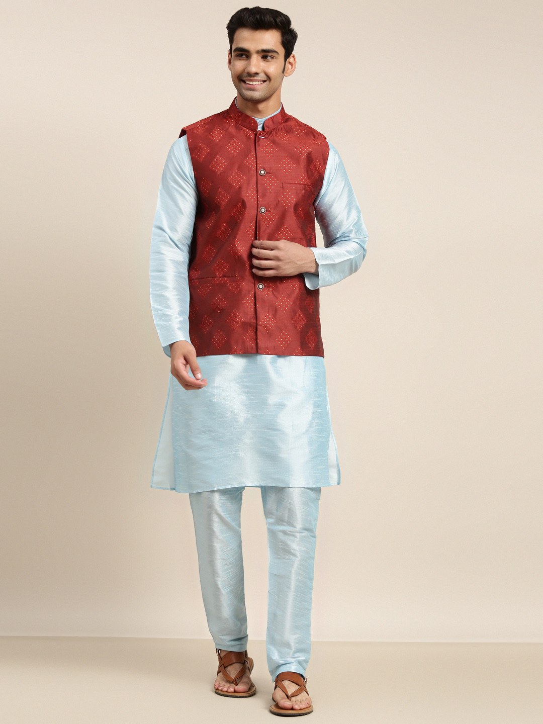 SOJANYA Men Blue Solid Kurta & Churidar Comes With a Nehru Jacket