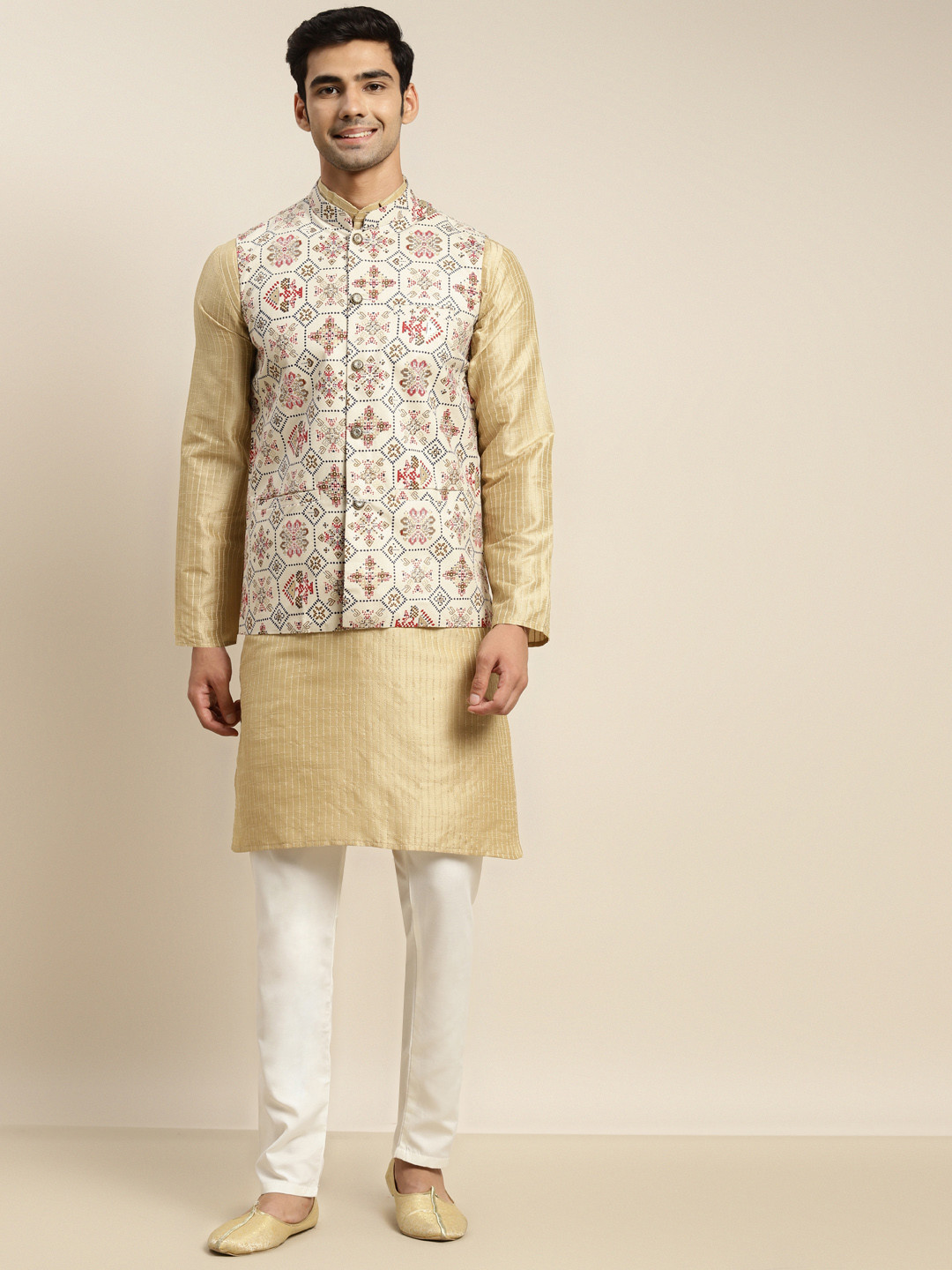 SOJANYA Men Gold-Toned Kurta with Churidar & Nehru Jacket