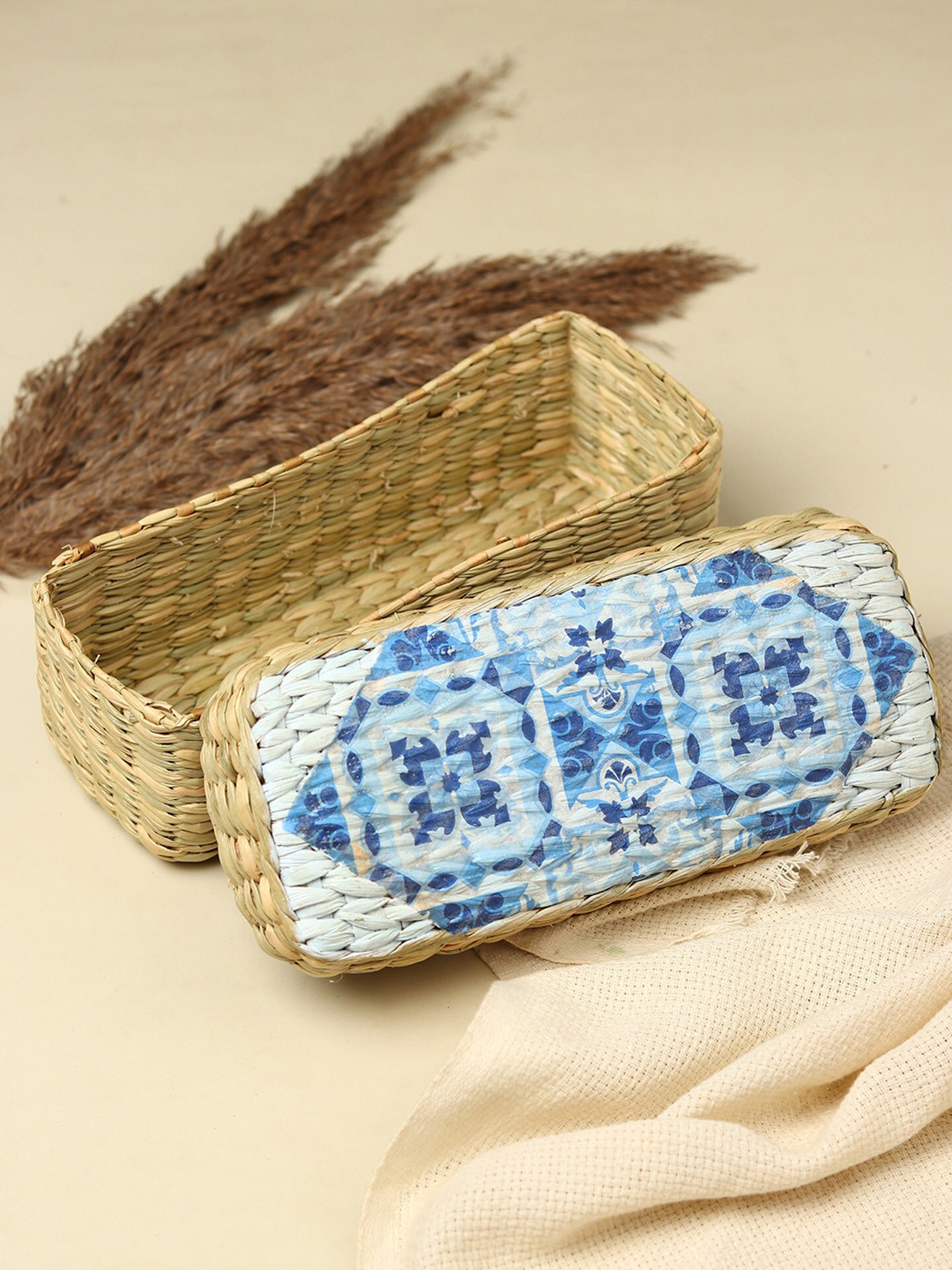 HABERE INDIA Beige & Blue Printed Seagrass Storage Basket