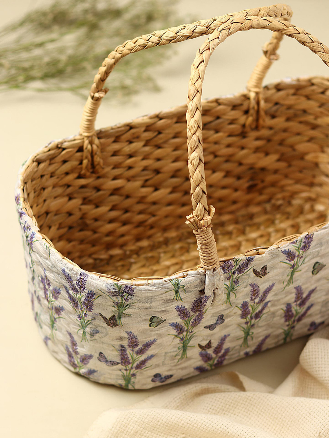 HABERE INDIA Beige & Off-White Painted Straw Storage Basket