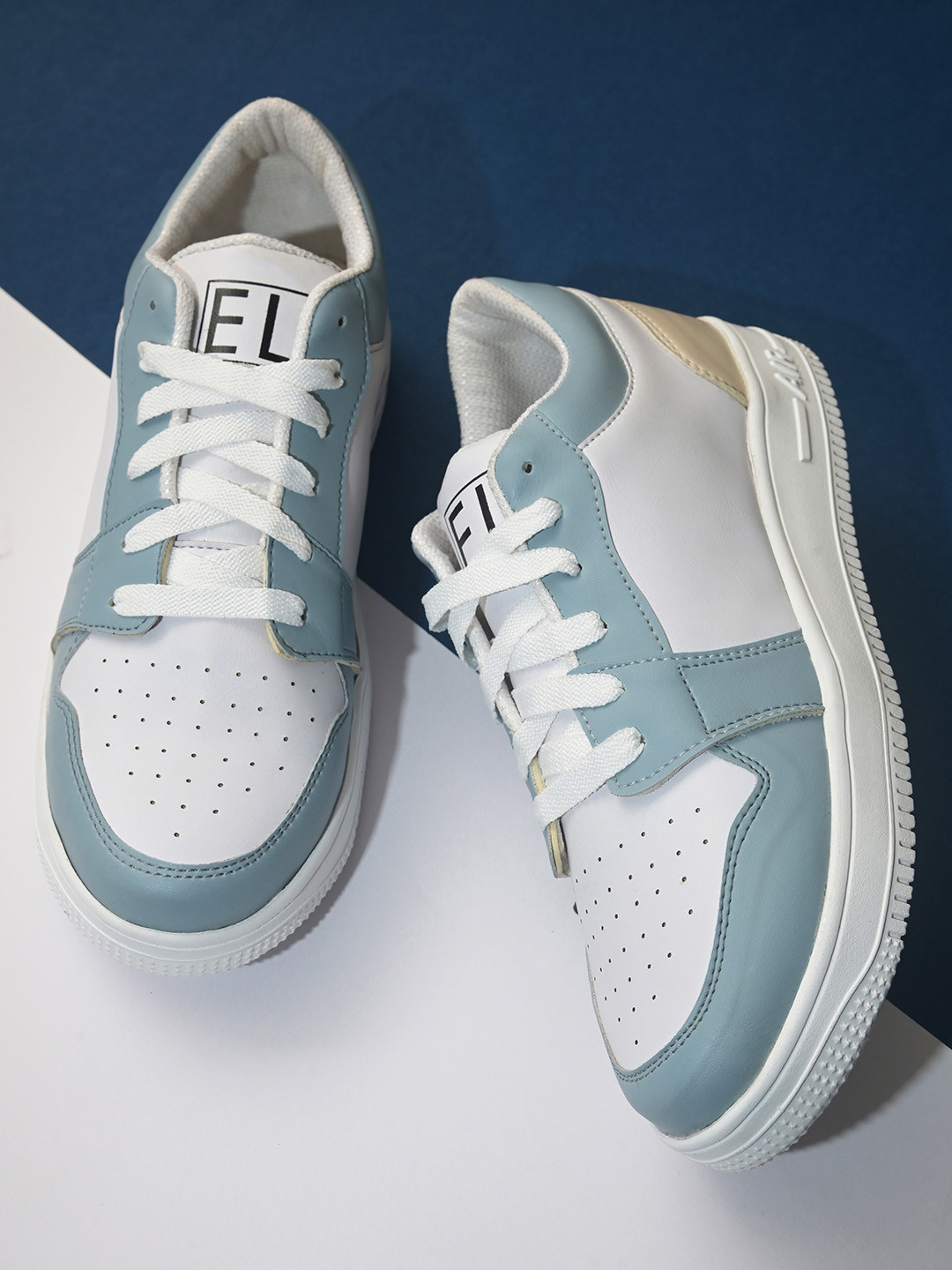 EL PASO Men White Casual Colourblocked Lace up Sneakers