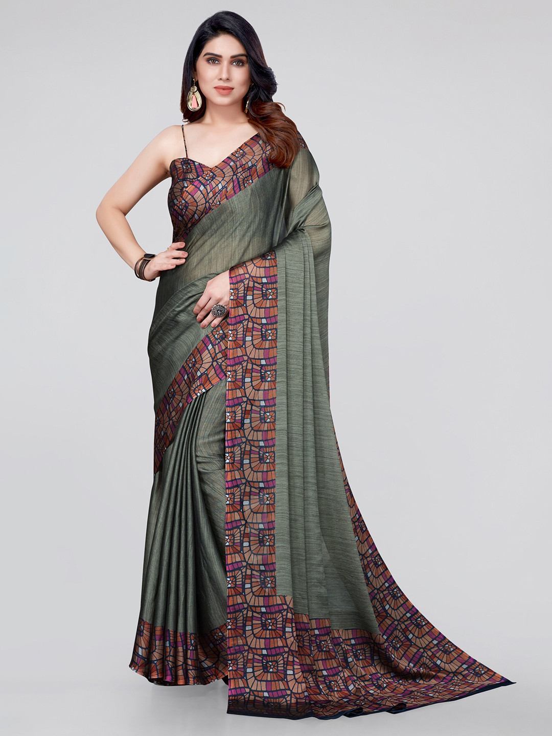 MIRCHI FASHION Olive Green & Brown Geometric Print Saree