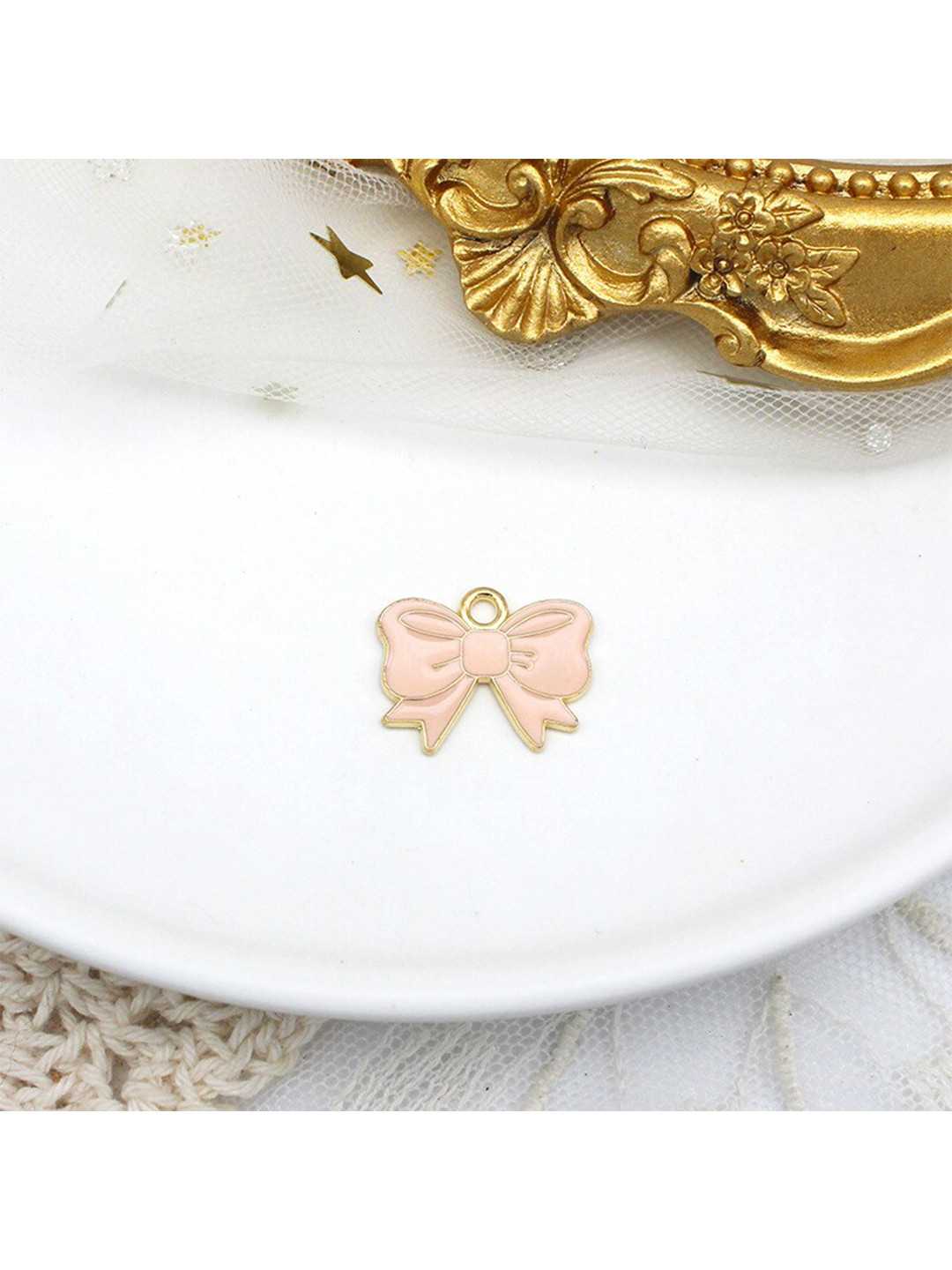 Pinapes Gold-Toned & Cream-Coloured Bow tie Necklace