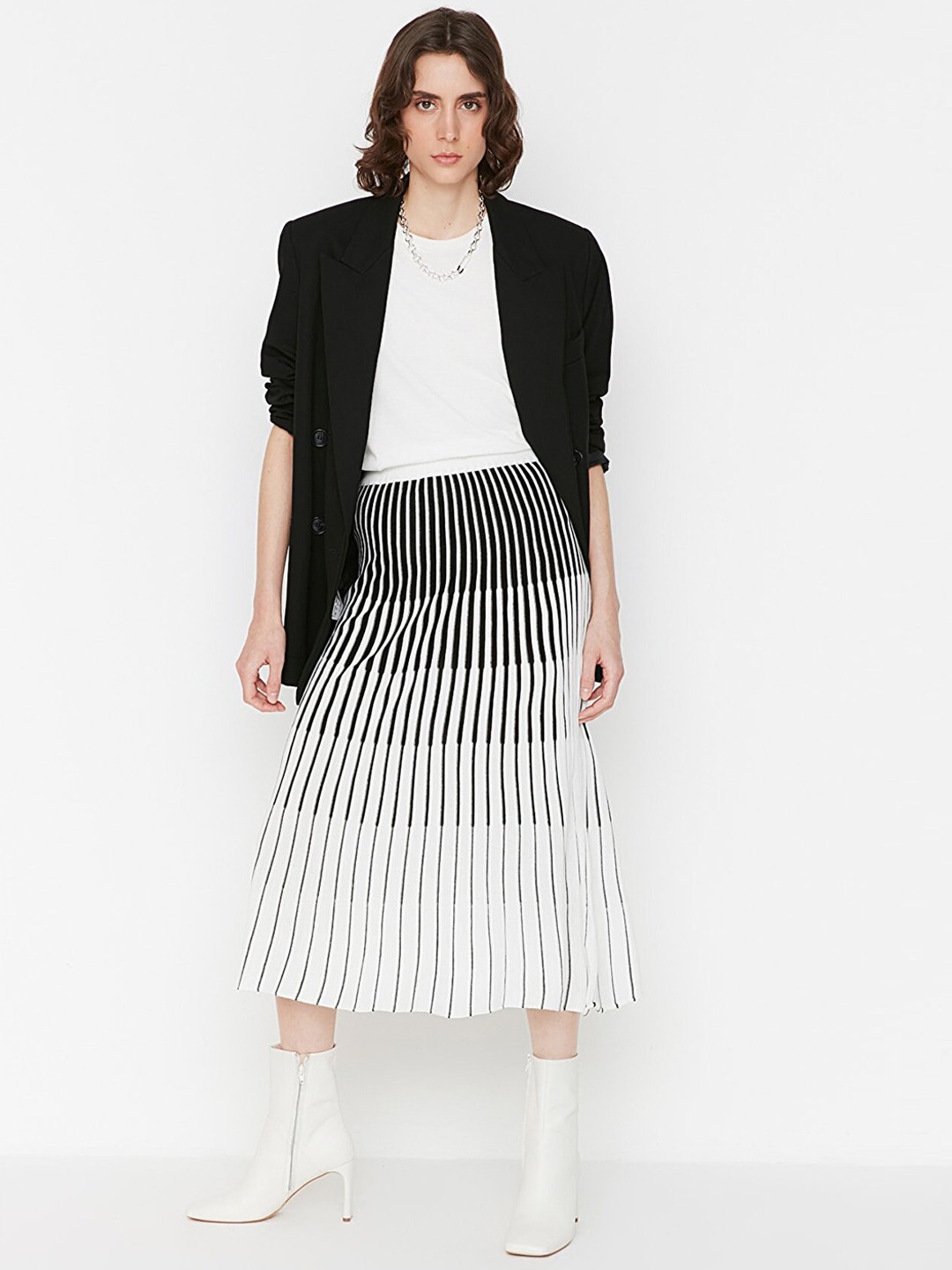 Trendyol Women White & Black Striped Cotton A-line Skirts
