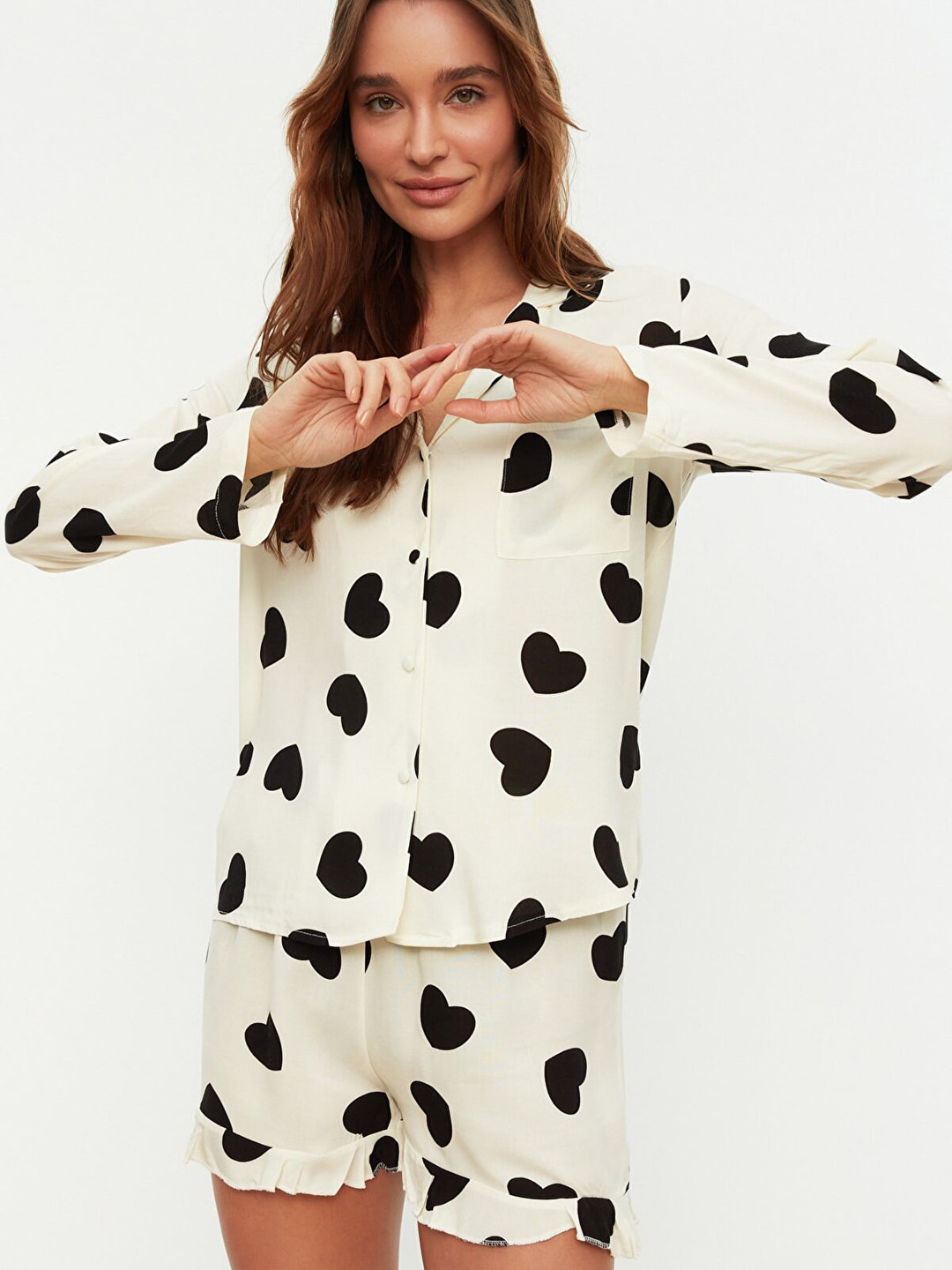 Trendyol Women Black & Cream-Coloured Printed Night suit
