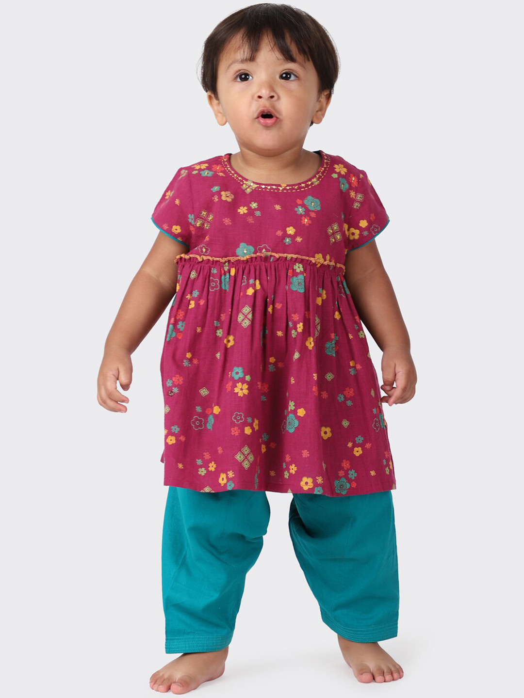 Fabindia Girls Magenta Floral Printed Pure Cotton Kurta Set