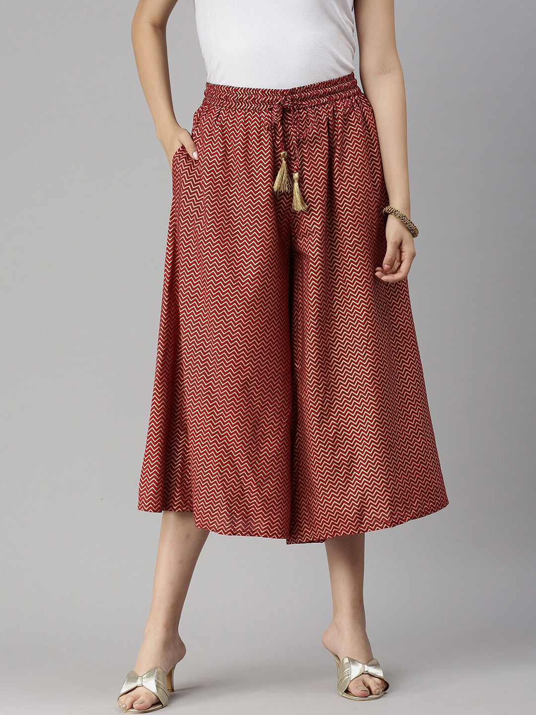 De Moza Women Maroon Printed Polyester Loose Fit Culottes Trousers