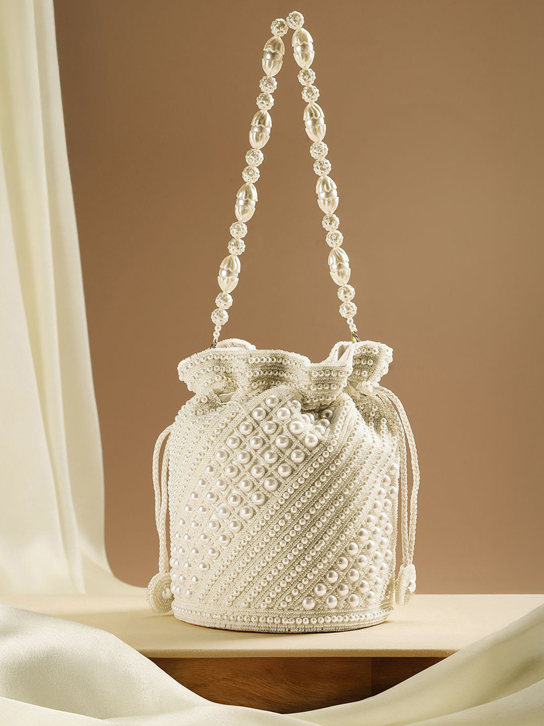 Peora Women White Clutches