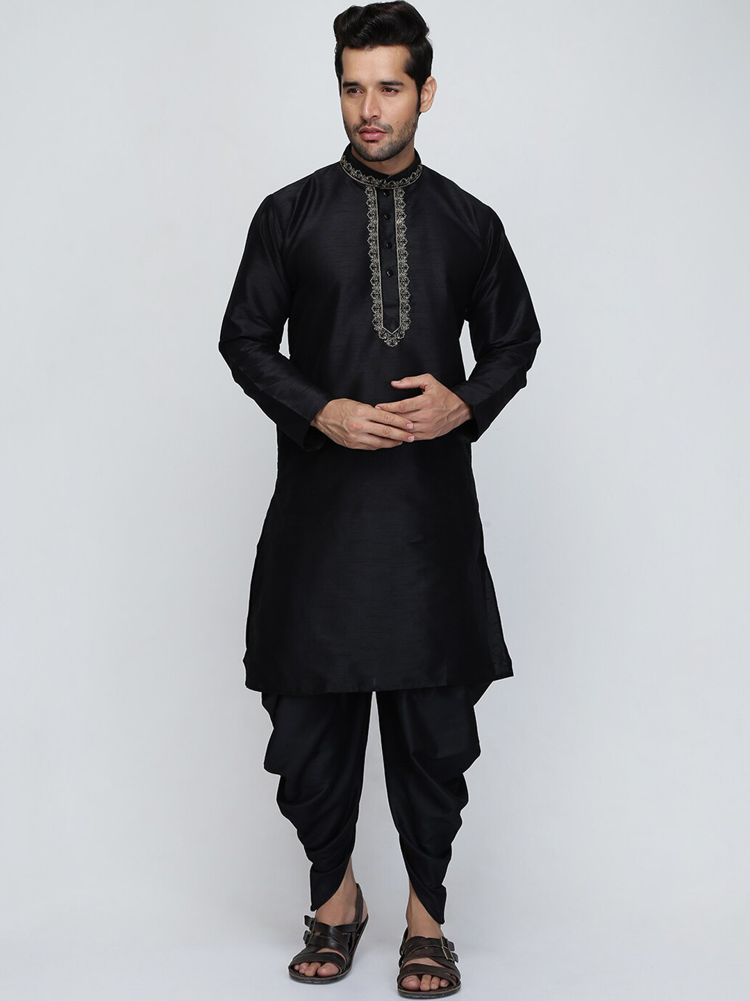 ROYAL KURTA Men Black Thread Work Pathani Kurta