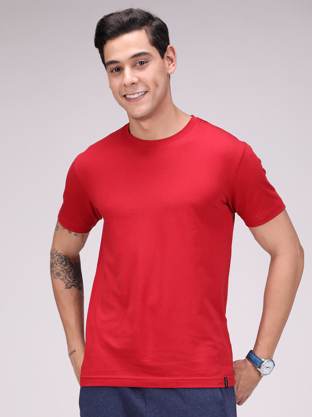 SPORTO Men Red 4-Way Stretch Wrinkle-Free T-shirt