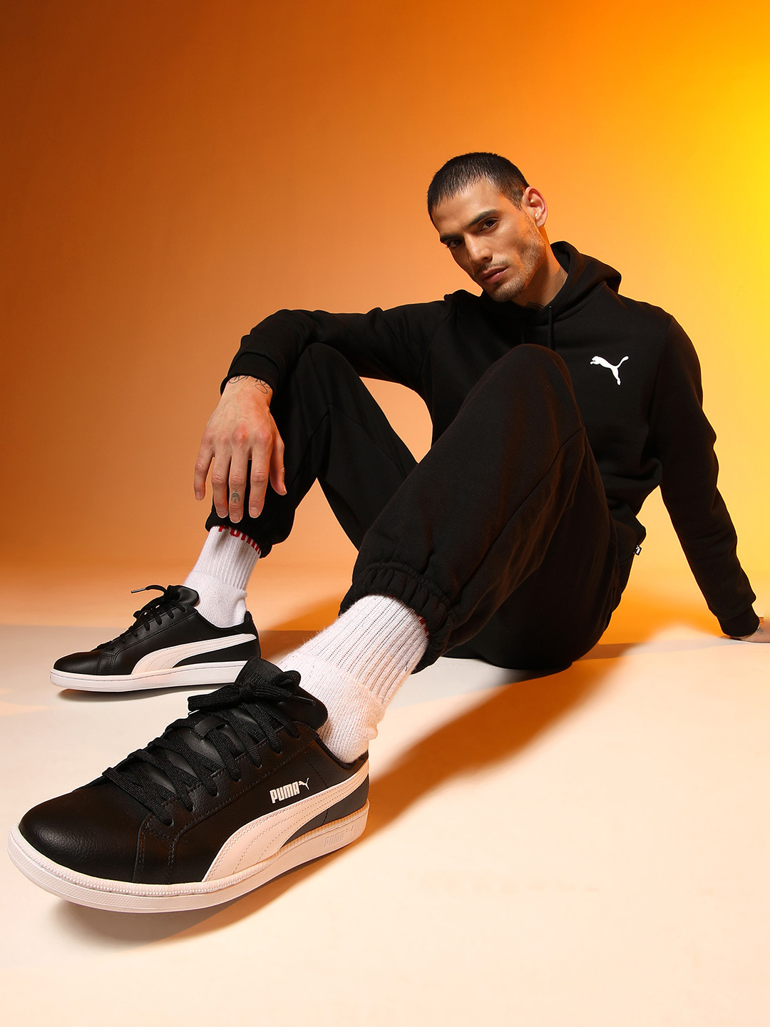 Buy Puma Men Black Smash Colourblocked 