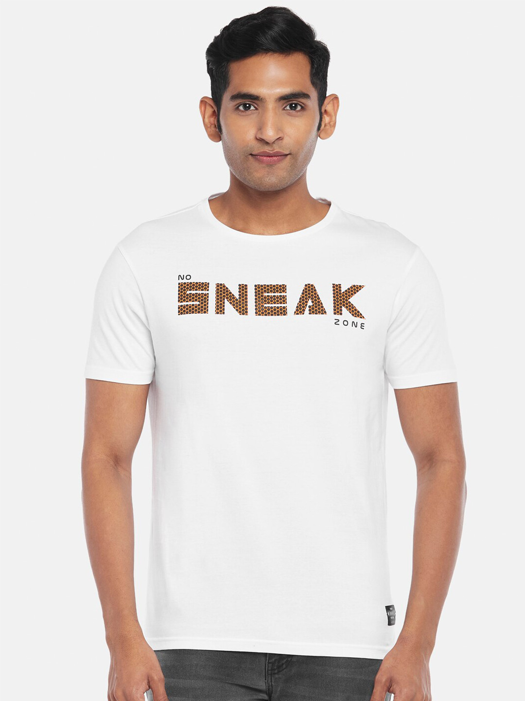 People Men Off White Typography Printed Applique Slim Fit T-shirt