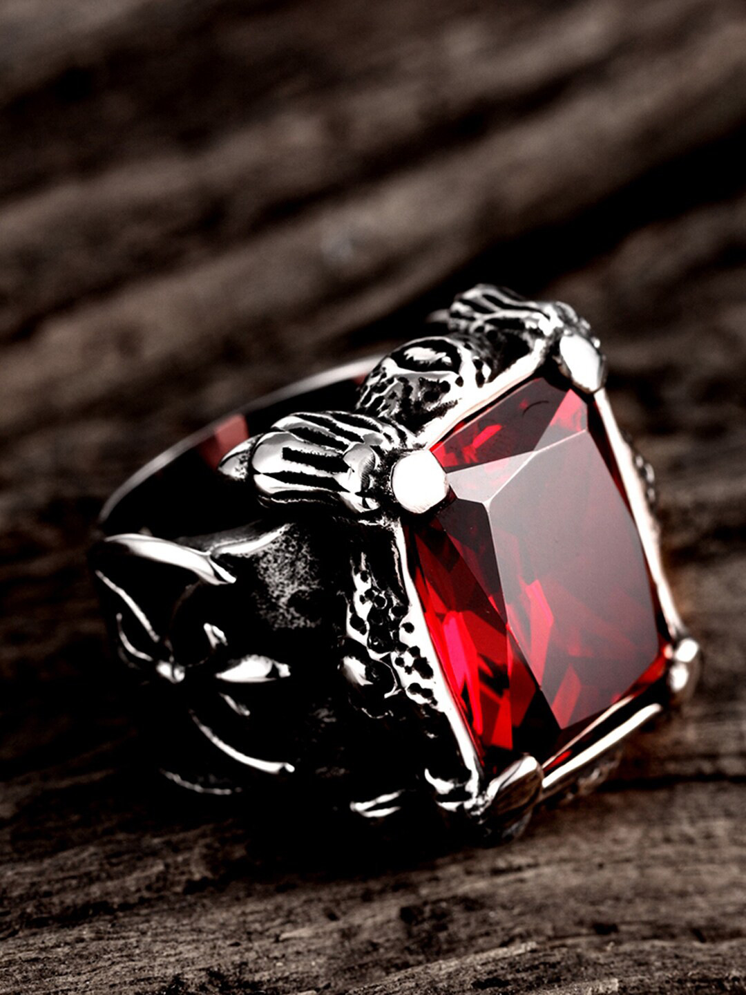 Yellow Chimes Men Gunmetal-Toned Red 316L Finger Ring