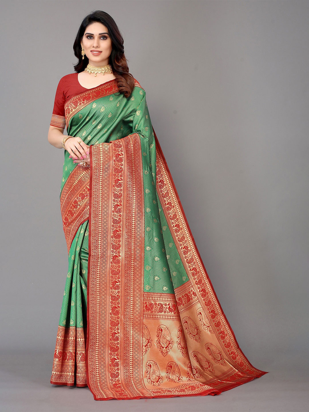Winza Designer Green & Red Ethnic Motifs Zari Silk Blend Fusion Banarasi Saree