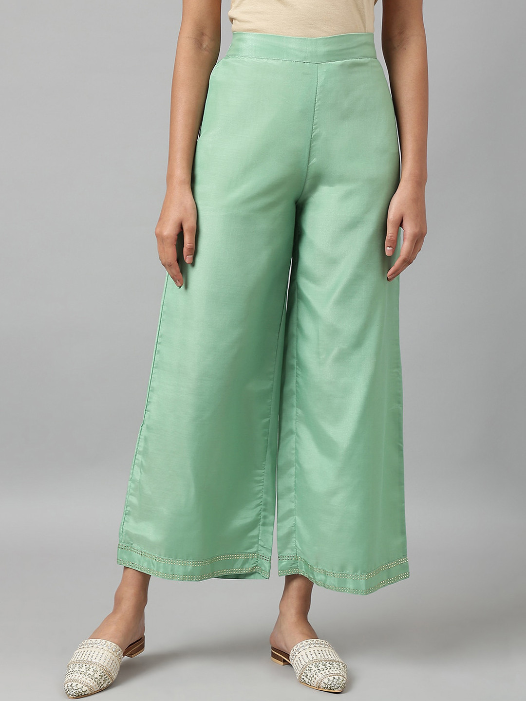 W Women Green Solid Trouser