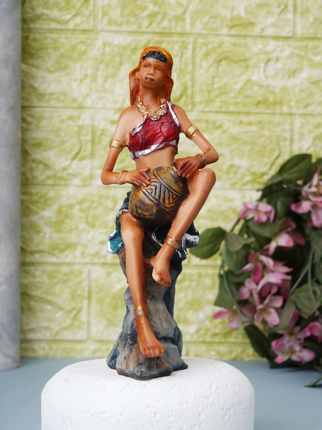 FASHIYANOO Village Lady Red Polyresin Glossy Living Room Medium Showpiece - 8.7 Inches