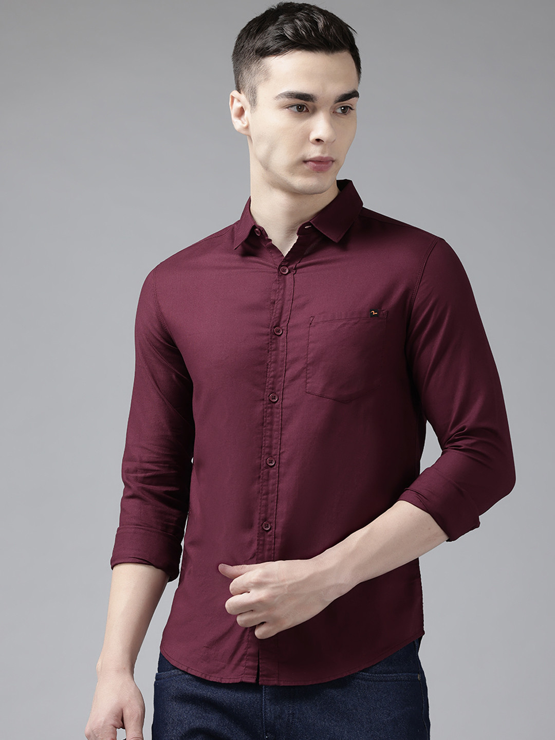 SPYKAR Men Slim Fit Pure Cotton Stripes Casual Shirt