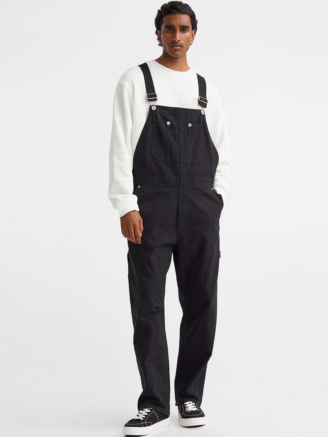 Buy H&M Men Black Relaxed Fit Dungarees - Dungarees for Men 19677658