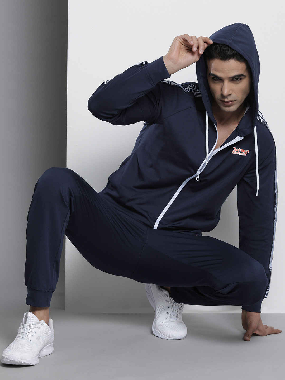 The Indian Garage Co Men Hodded Sweatshirt & Jogger Co-Ord Set