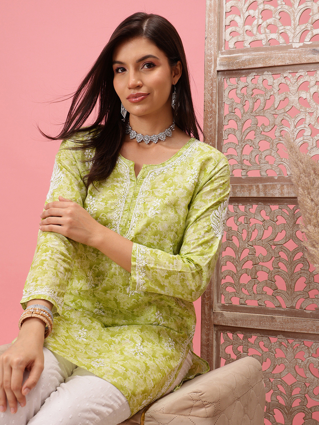 ADA Plus Size Green Floral Embroidered Chikankari Kurti