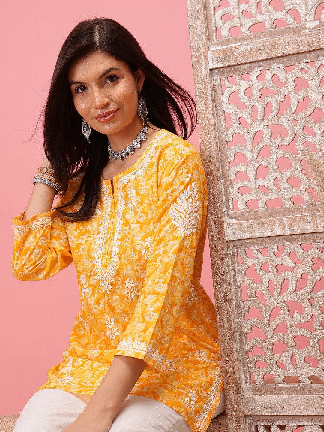 ADA Plus Size Yellow & White Floral Embroidered Chikankari Kurti