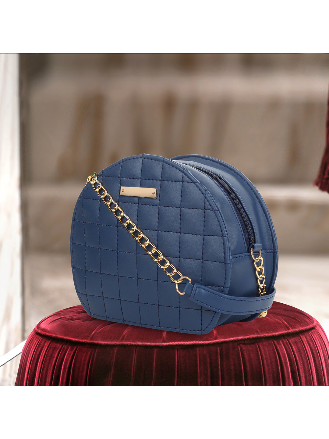 AMYENCE Black Structured Sling Bag with Quilted