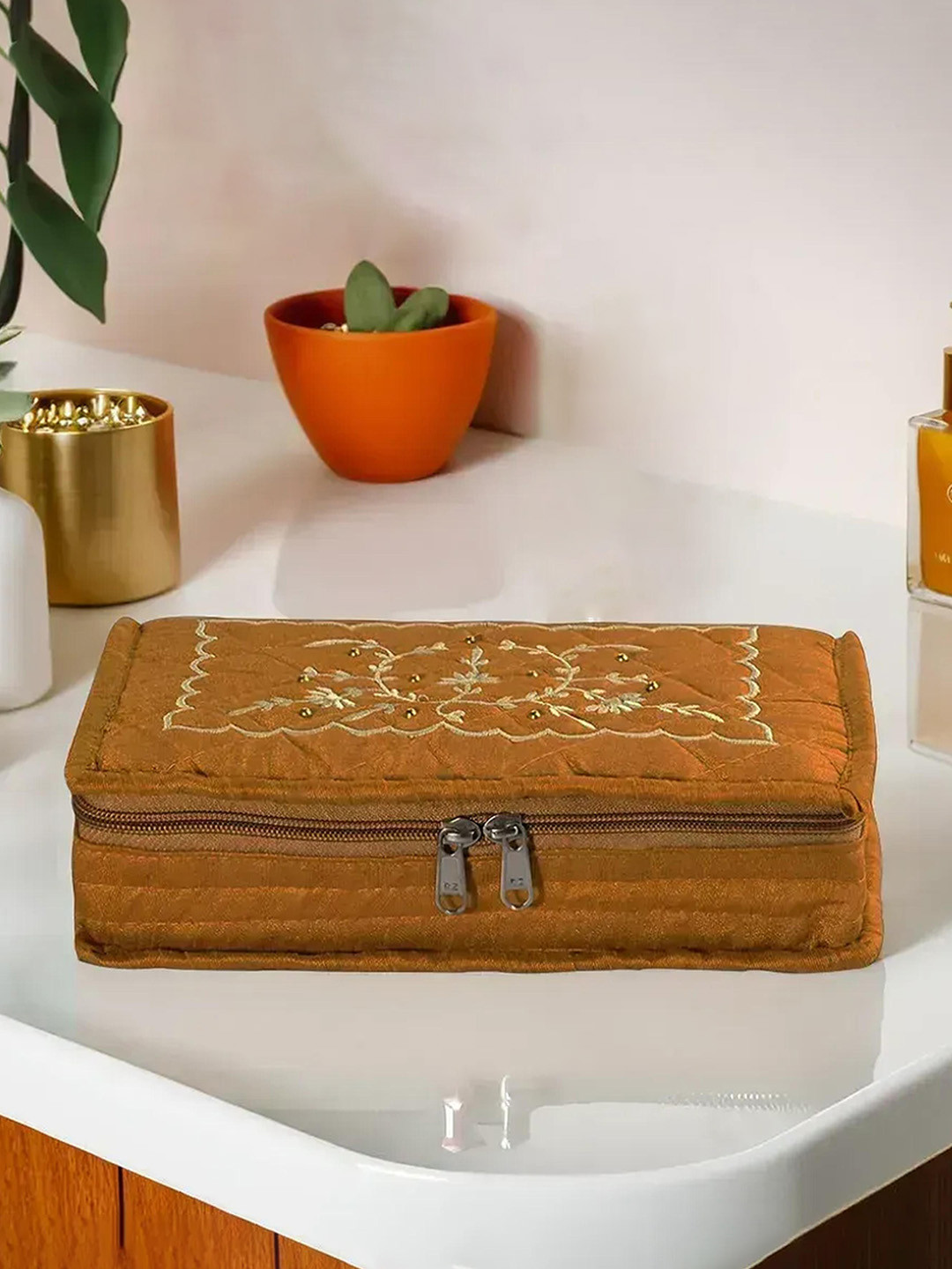 Kuber Industries Mustard Yellow Embroidered Jewellery Organisers With 4 Pouches