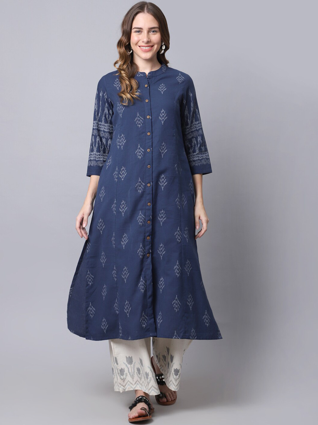 Pistaa Women Navy Blue High Slit Kurta with Palazzos