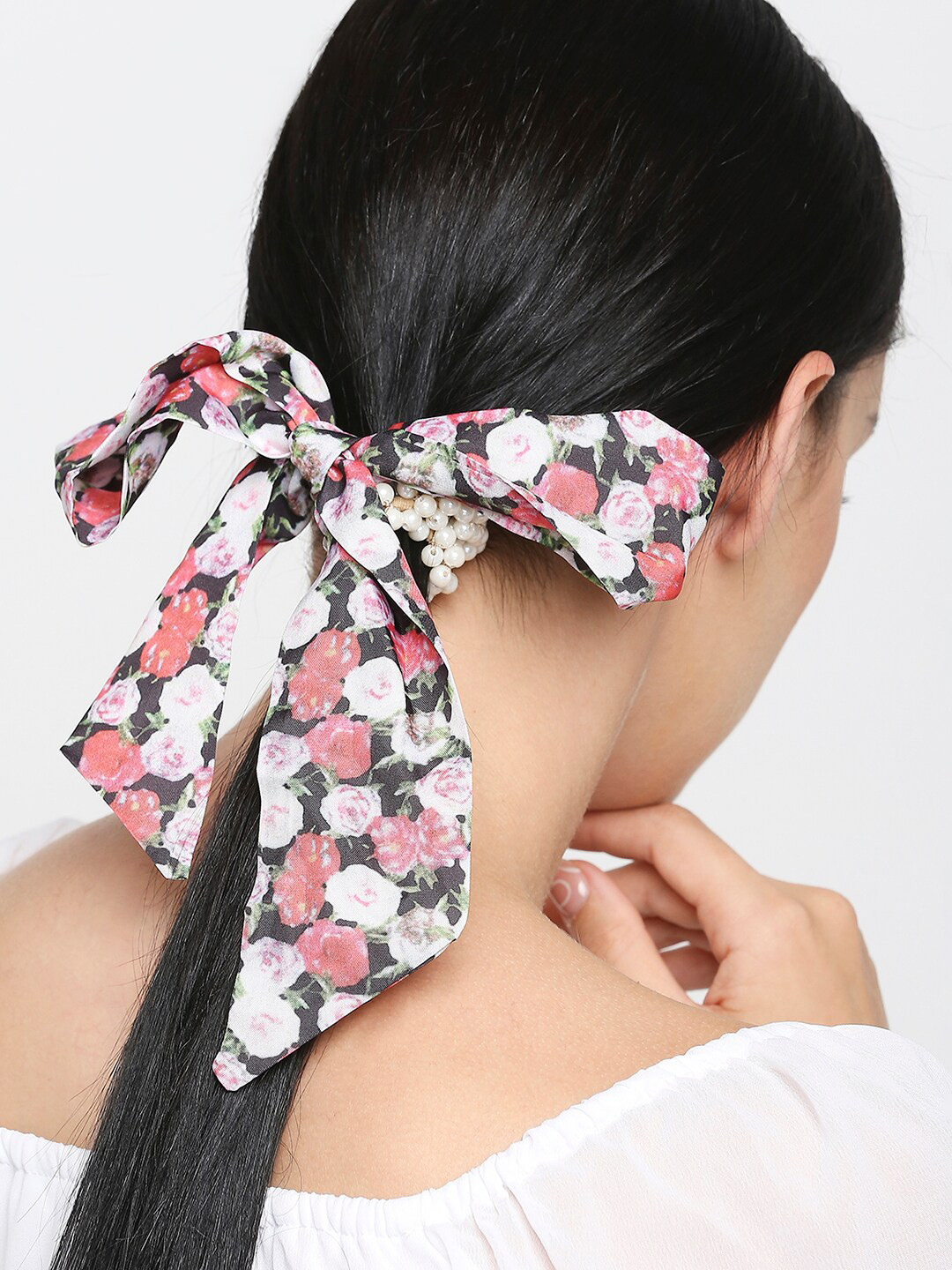 OOMPH Women Pink And White Floral Scraf Ponytail Holders