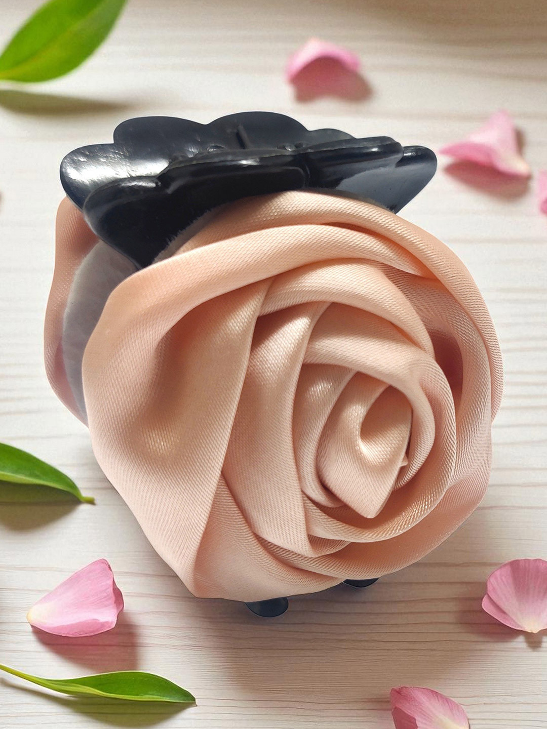 OOMPH Women Peach & Black Floral Claw Clip