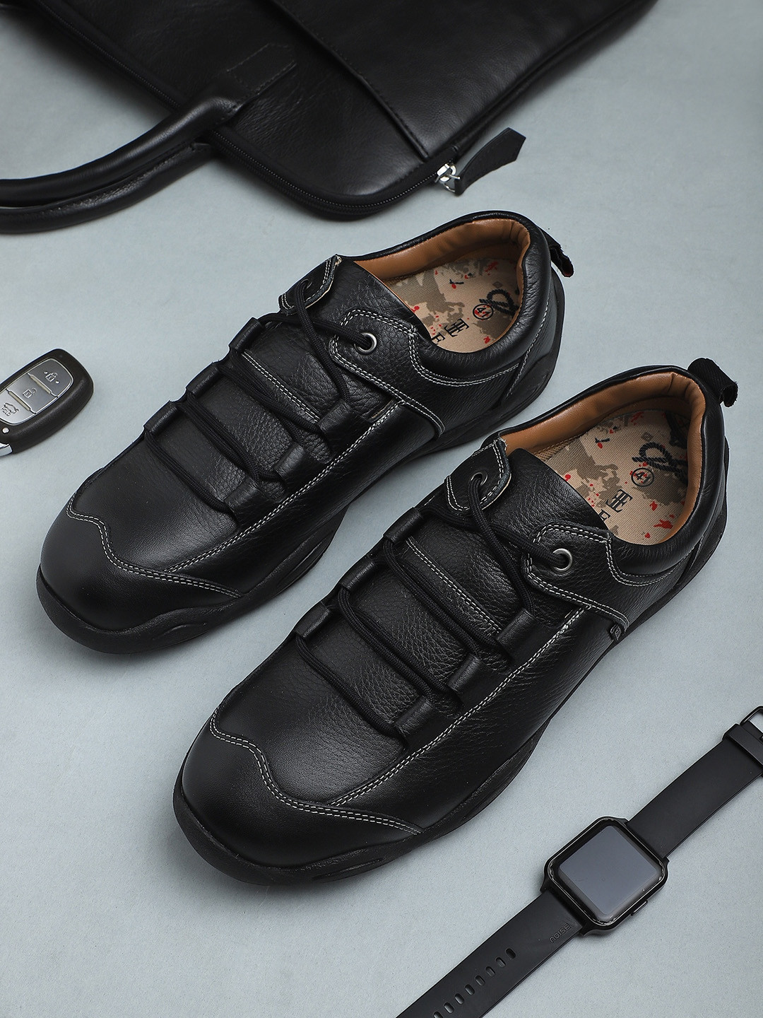 EZOK Men Black Leather Sneakers