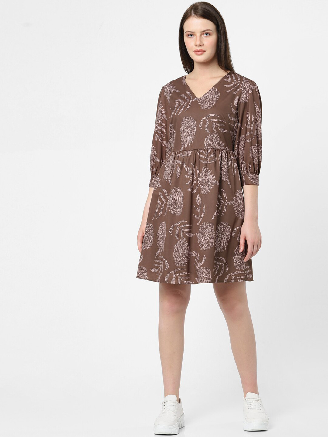 Vero Moda Brown & White Printed Fit and Flare Dress